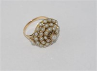 Vintage yellow gold and pearl ring marked 18K
