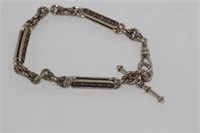 Vintage fob chain bracelet with t-bar