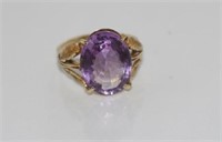 10ct yellow gold and purple stone ring