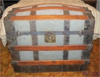 Humpback trunk - leather handles 30 X 19 X 24"H