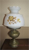 Electric lamp (shade has small crack) 20.5"H