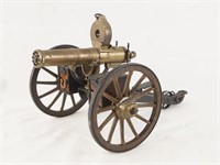 A Model Gatling Gun that spins with lever