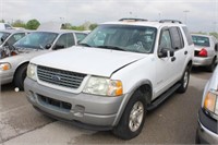 39 2002 FORD EXPLORER WHITE 1FMZU72K02UD29842