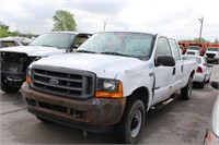 33 2001 FORD F-250 WHITE 1FTNW21F21EB93422