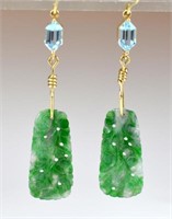 PAIR OF GOLD AND JADEITE DROP EARRINGS