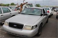 60 2006 FORD CROWN VIC SILVER 2FAHP71W26X116732