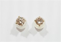 14K White Gold Diamond Screwback Earrings