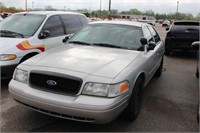16 2006 FORD CROWN VIC SILVER 2FAHP71WX6X116736