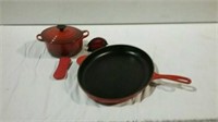2 Lecreuset  cast iron pans