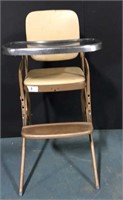 Adorable vintage high chair