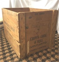 Caisse en bois vintage "Crown Cork & Seal Co."