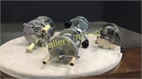 Collection of vintage fishing reels – includes