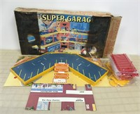 VINTAGE 1978 MATCHBOX SUPER GARAGE & BOX