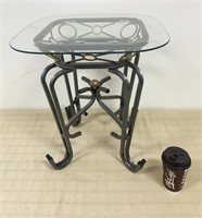 HEAVY QUALITY MODERN END TABLE