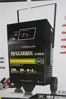 NEW - SCHUMACHER AUTOMATIC 12V BATTERY CHARGER