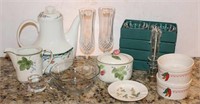 Selection of Kitchen Items Includes