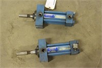 (2) Vickers Hydraulic Cylinders