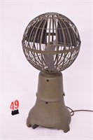 Vintage fan with ball type blade
