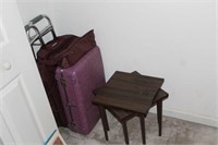 CONTENTS OF CLOSET IN SITTING ROOM LUGGAGE,