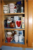 CONTENTS OF CABINET: COFFEE CUPS AND MUGS