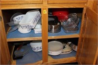 CONTENTS OF CABINET: PYREX, STORAGE CONTAINERS,