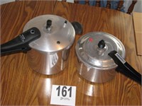 2 Pressure cookers