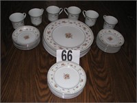 30 pieces ALICIA by Daniele China