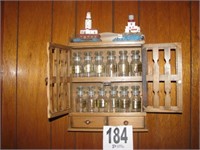 Spice rack & 2 lighthouse figurines