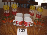 4 cambell soup mugs, 4 juice,4 tea glasses