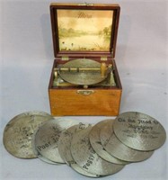 MIRA SWISS DISC MUSIC BOX WITH COLLECTION OF DISCS
