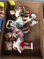 Box lot w/ 4 dolls