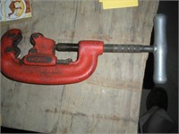 Rigid 42-A Four Wheel Pipe Cutter - 3/8" to 2"