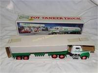 1990 Hess toy tanker truck