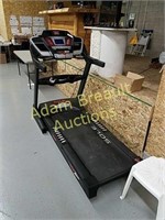 Sole F63 digital treadmill, like new