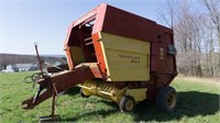 New Holland 853 Round Baler with Computer