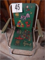 CHILDS FOLDING LAWN CHAIR