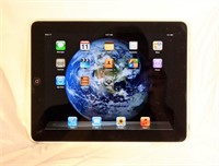 64GB IPad w/ Power & Cover Great Working