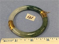 Choice on 2 (151-122) 2 3/4" green and white jade