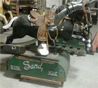 ride Sandy $0.10 machine coin operated ride