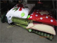 Group of 6 Christmas pillows, lighted garland