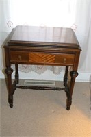 Antique Wooden Table w/ 1 drawer