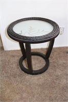 Resin Wicker Table w/ Glass w/ Fern pattern