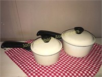 Pair of Club Cookware saucepans