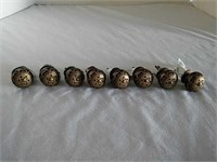 8 decorative knobs