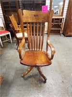 40 Inch Swivel Back Oak Desk Chair
