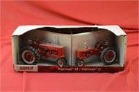 Case IH Farmall M & Farmall C Tractor Set