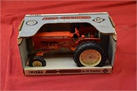 Allis Chalmers D-19 Tractor