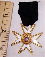 NOT SURE WHAT THIS MEDAL IS - APPEARSTO BE USA