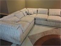 Sectional sofa in like new condition