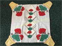 Vintage Appliqued flower pots 25" cloth & napkins